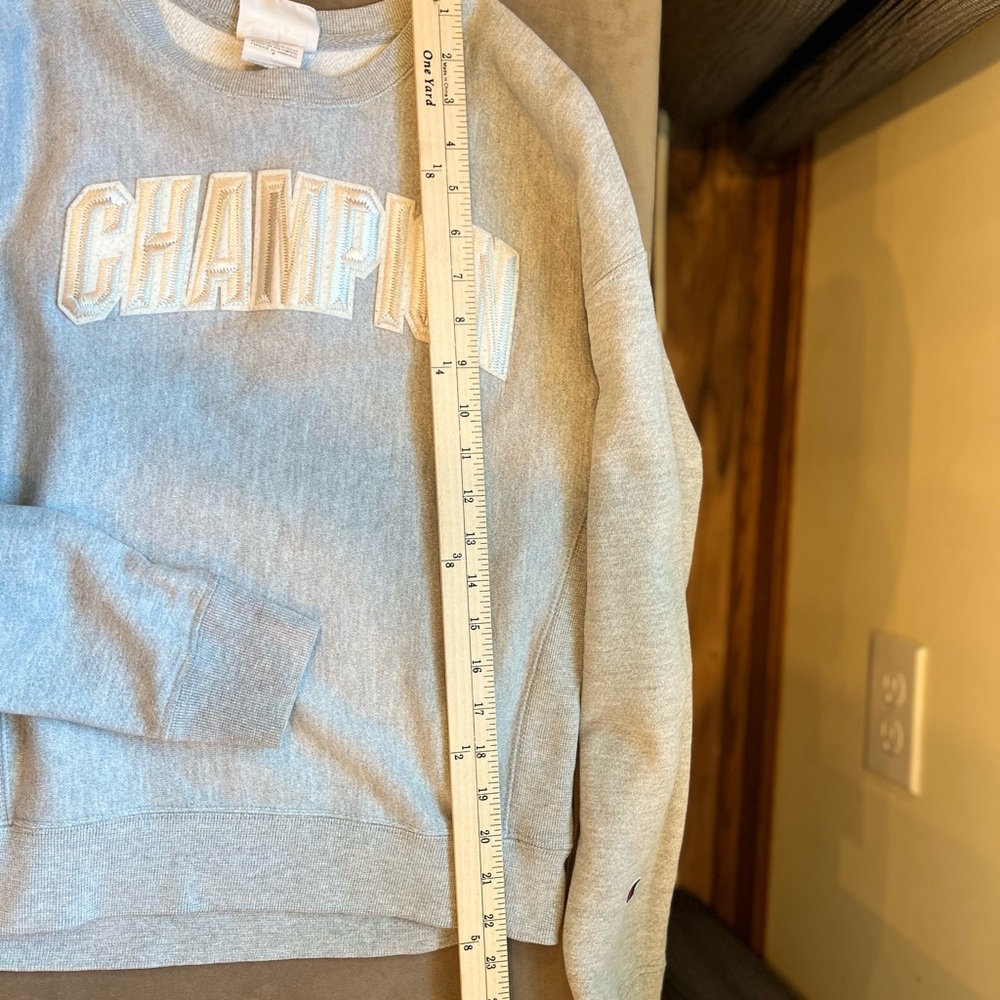Champion Women's Light Gray Logo Sweatshirt - Picture 8 of 9